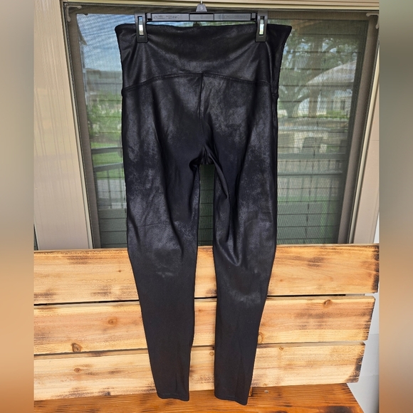 SPANX Faux Leather Legging- Black-sz 2xl Shimmery - Picture 5 of 15